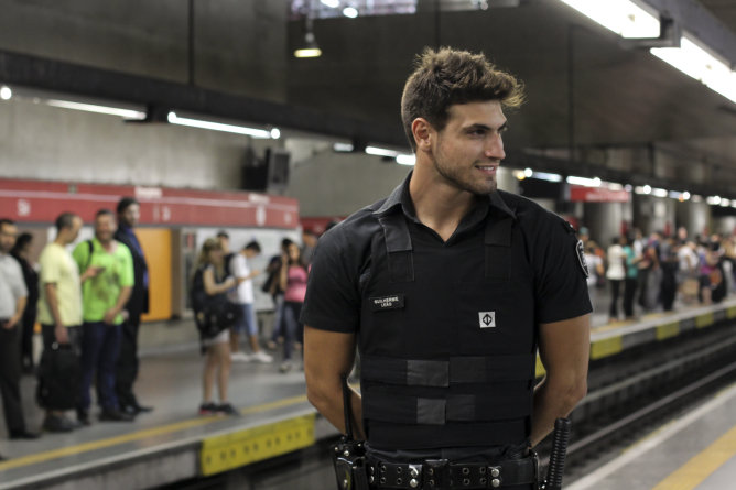 handsome-subway-security-guard-9