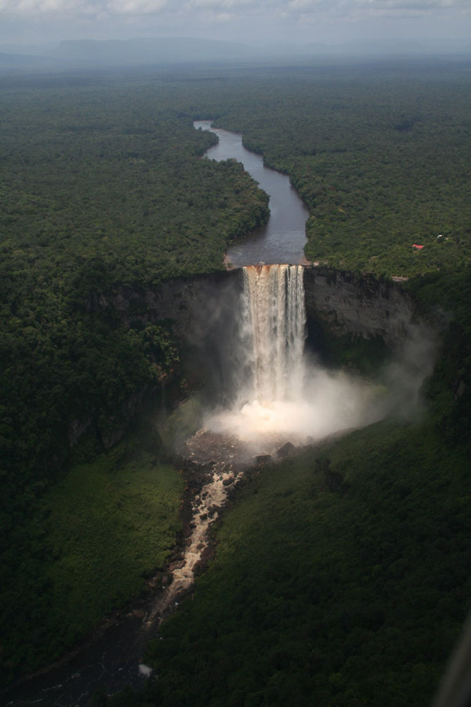 7. And waterfalls you'll never see from the aisle