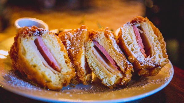 15 Stunning Disneyland Food You Must Not Miss When Visiting The