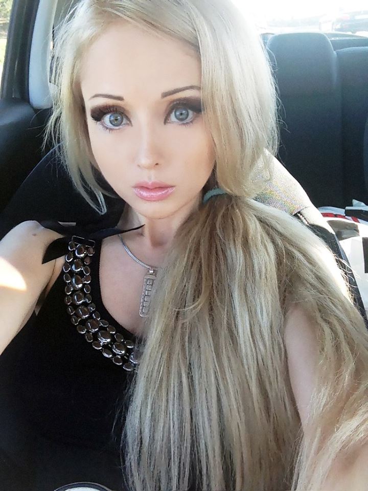 40 Photos Of Real Life Barbie Valeria Lukyanova The Last One Will Blow Your Mind Viralscape