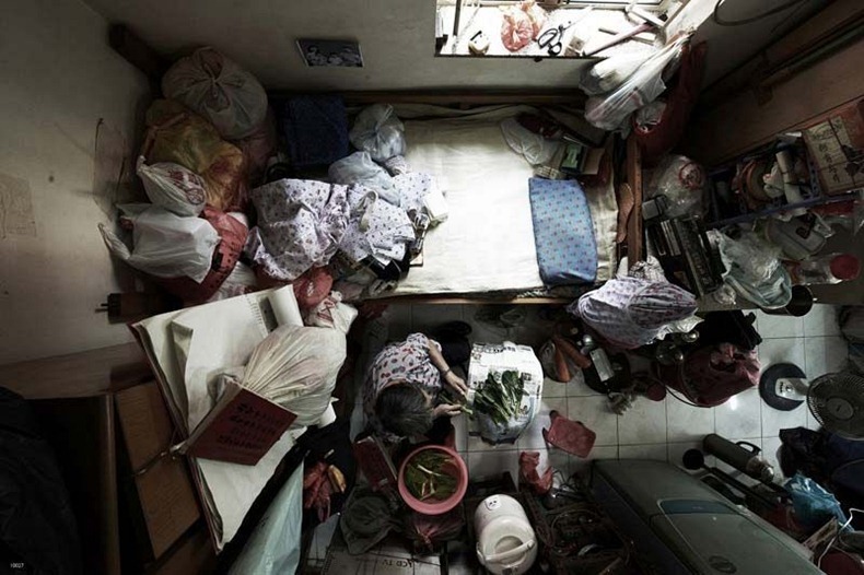 8 Stunning Shots Of Tiny Cubicle Apartments In Hong Kong That Will Make