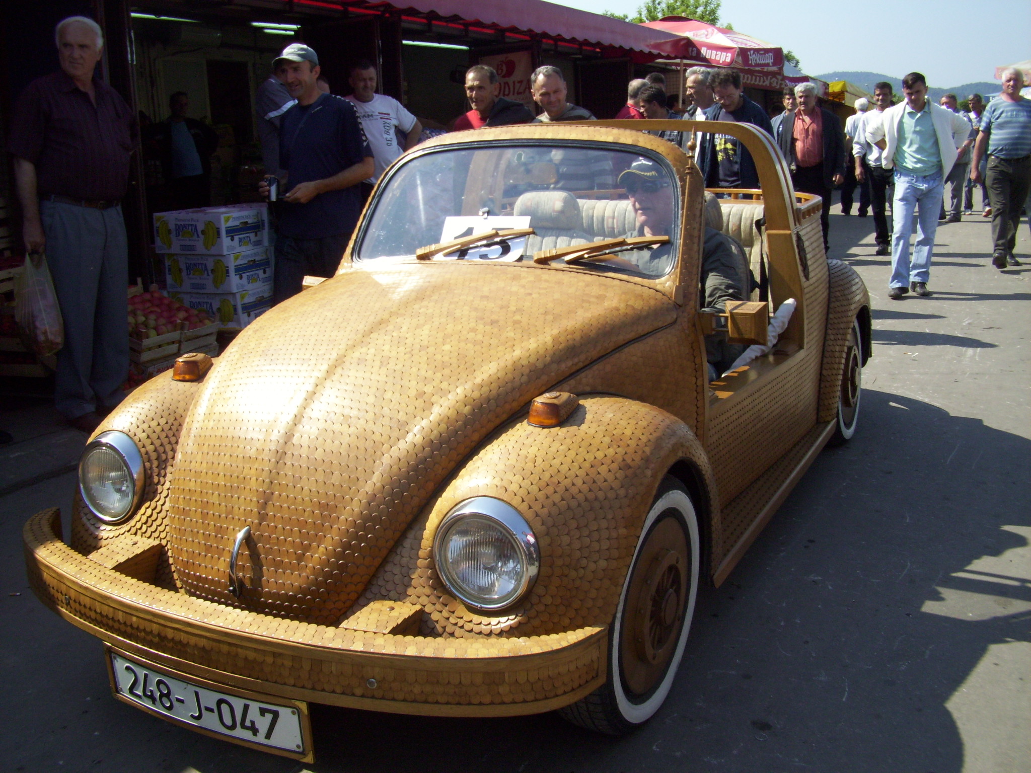 Wooden Volkswagen Beetle (10)