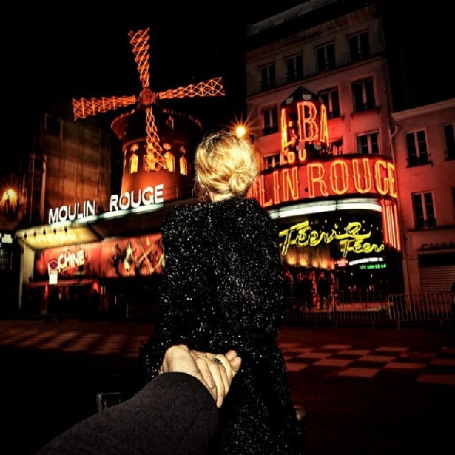 Travel to Moulin Rouge