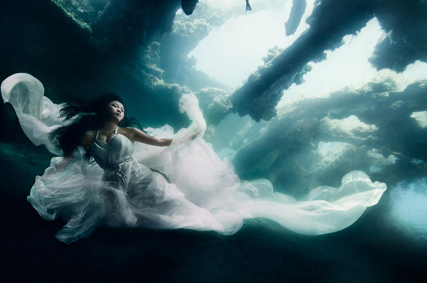 Model Underwater Photoshoot (4)