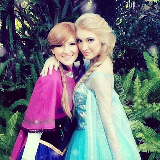 Real-Life Anna and Elsa from Frozen (5)