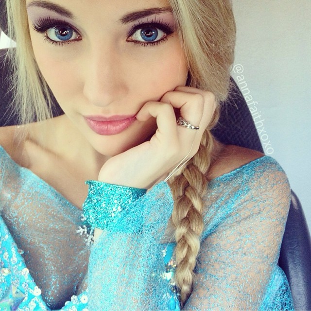 Real-Life Elsa from Frozen (5)