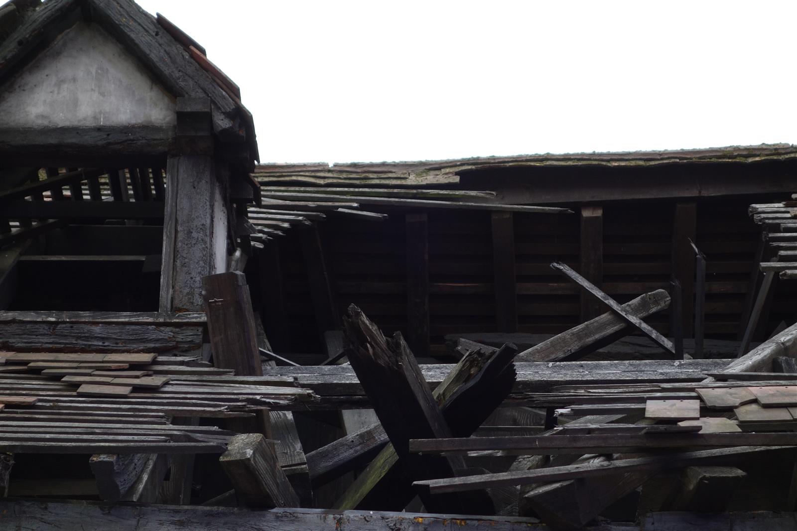 61. Potter's Cottage - Destroyed Roof