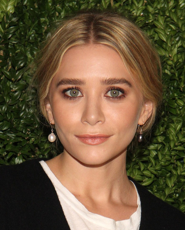 31 Pairs Of Celebrities Who Are Actually Siblings - Ashley Olsen ...