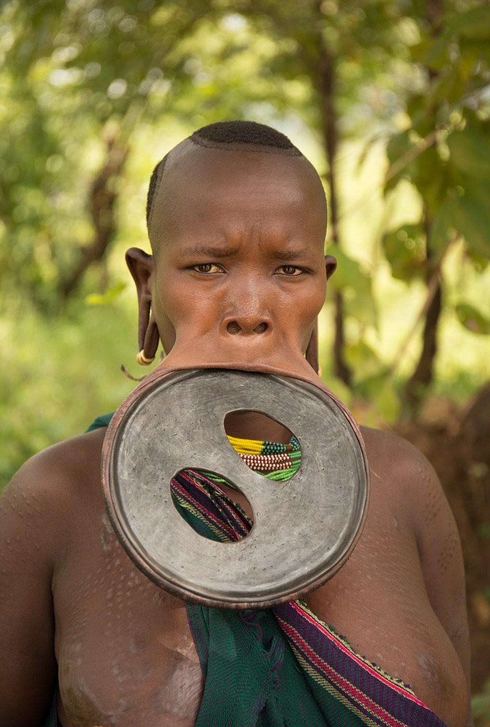 Meet The Ethiopian Woman Who Wears A Lip Plate As Big As Her Head.