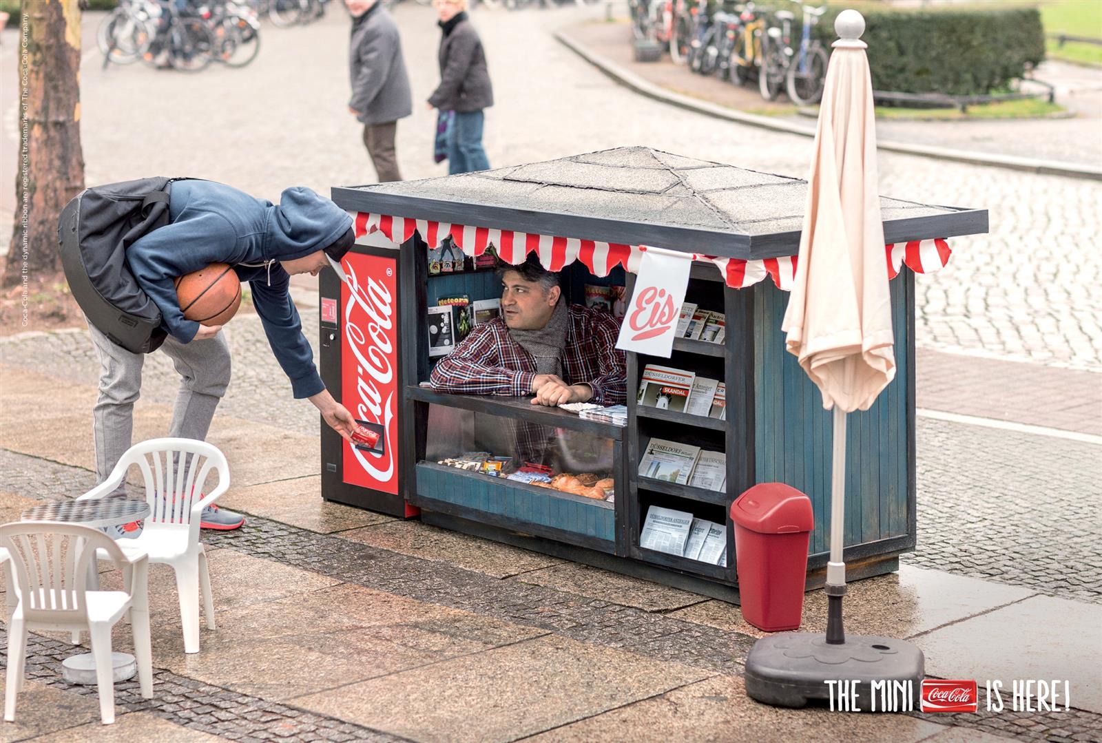 Coca-Cola Mini Kiosk (1)