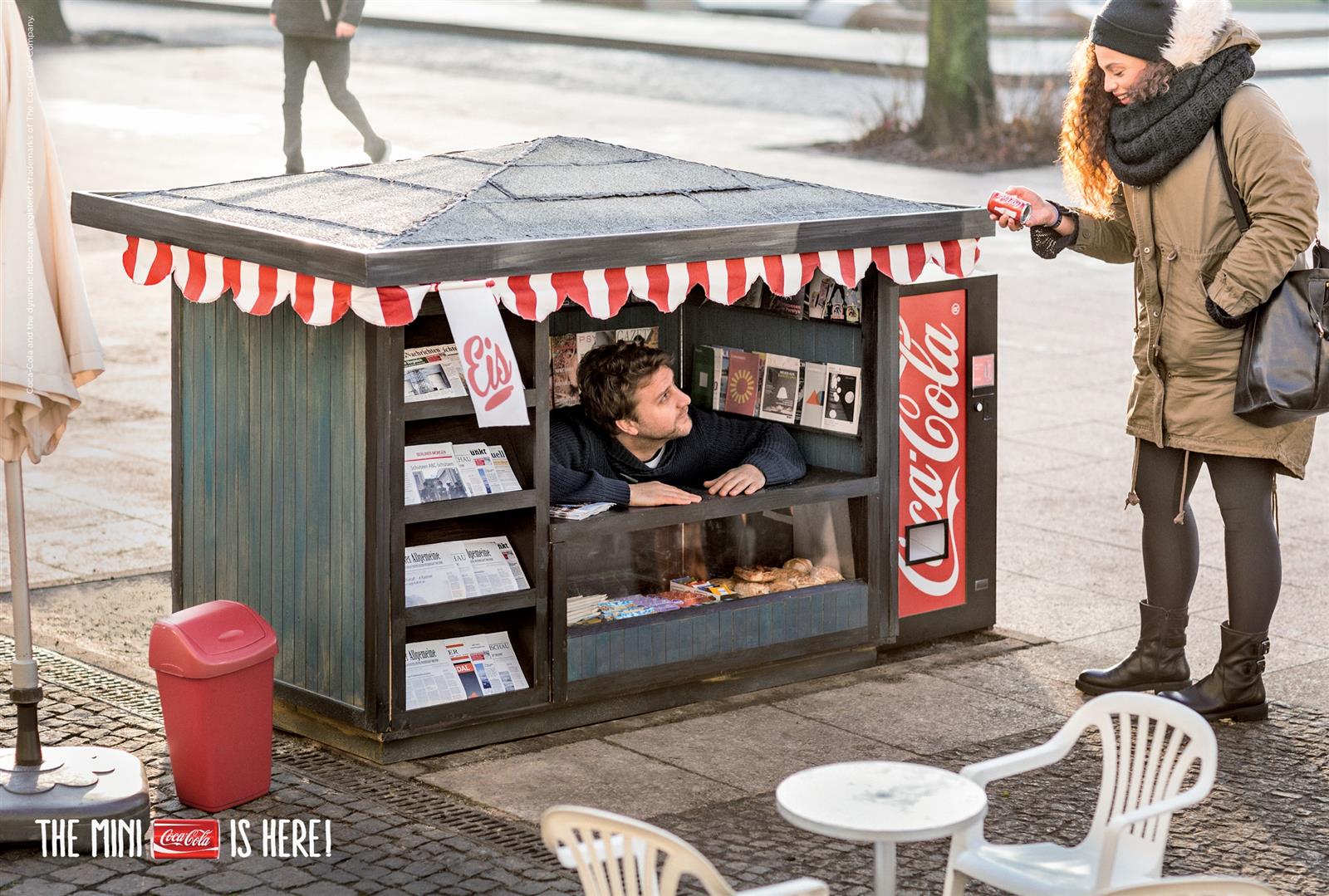 Coca-Cola Mini Kiosk (3)