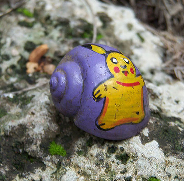 Painted Snail Shell 4